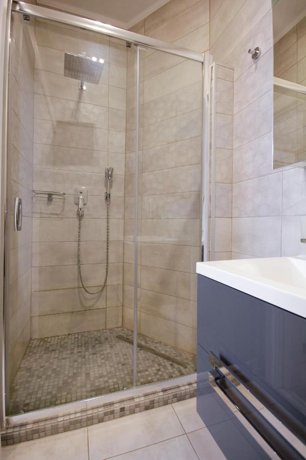 Gagarin Plaza Apartment Odessa Exterior foto